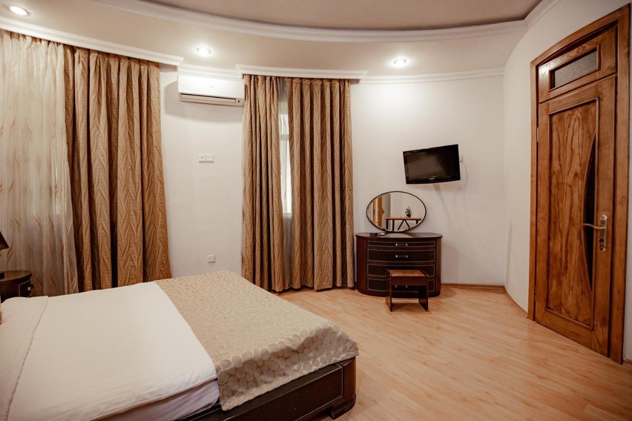 Panorama Villa Lux Hotel บากู ภายนอก รูปภาพ