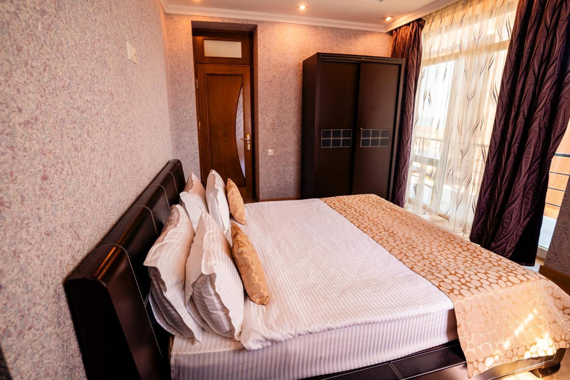 Panorama Villa Lux Hotel บากู ภายนอก รูปภาพ